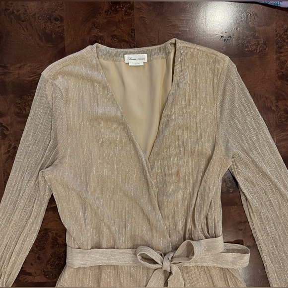 ✨ Lovers + Friends Elyse Wrap Dress in Gold Shimmer - Size L - Picture 3 of 11